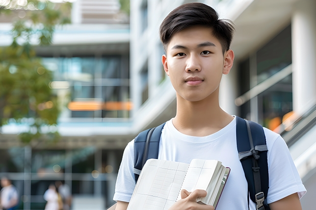 中国传媒大学南广学院 长春工程学院哪个好些？